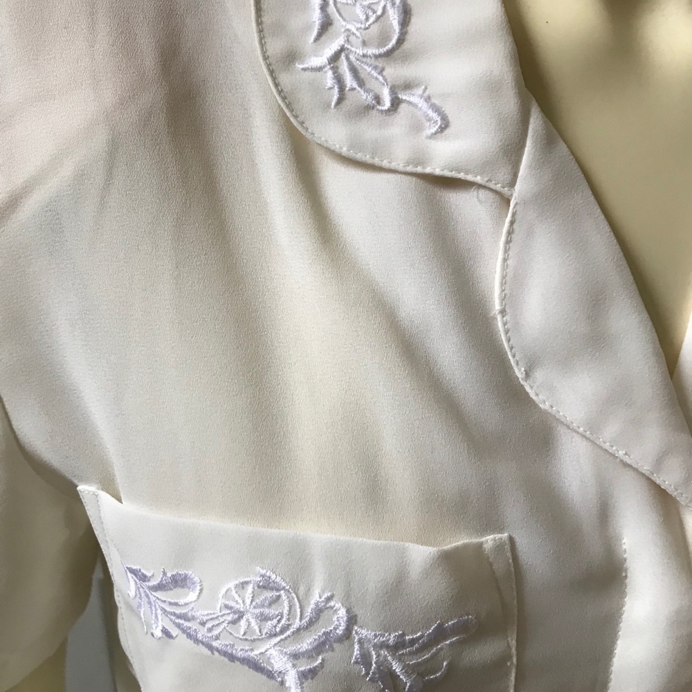Blouse - Picture 3 of 3